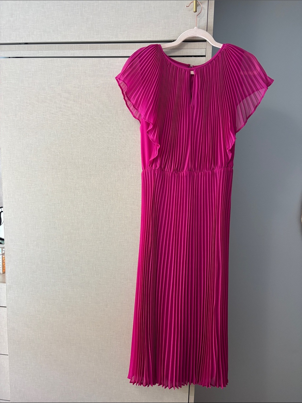 Ann Taylor Fuchsia Pleated Midi Dress size 8 - Picture 2 of 6
